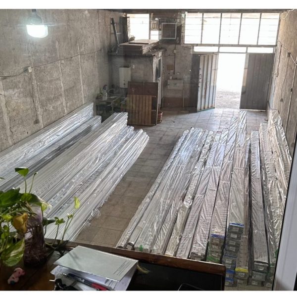 تصویری از انبار تهران